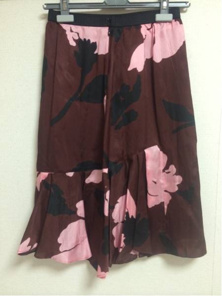 新品 未着用 MARNI マルニ スカート 花柄 ミュウミュウ