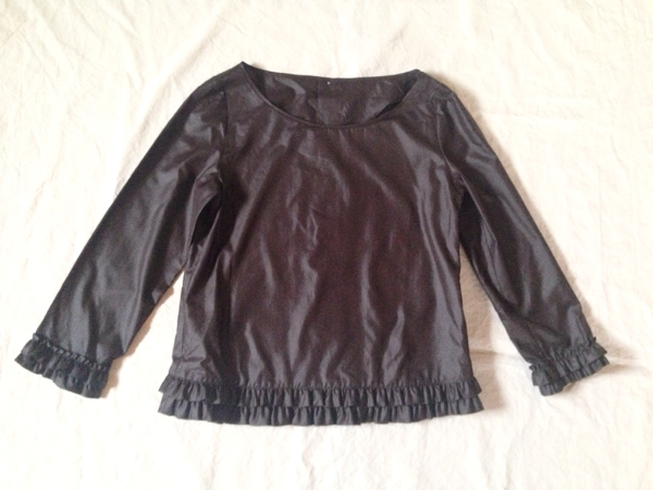 ROPE 定価1.7万 主役級 光沢フリル 七分袖 後ろボタン ブラウス
