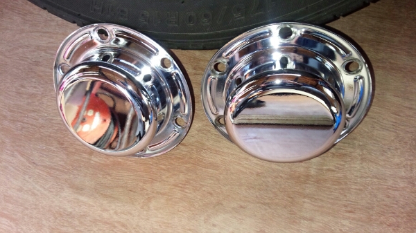 日野　プロフィア　ハブカバー　　メッキ　　グランドプロフィア