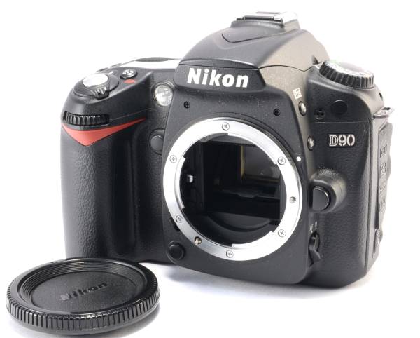 極美品◇Nikon ニコン D90 シャッター回数僅か1698回 元箱付