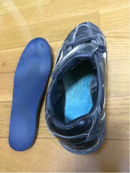 ソフトボール スパイク 臭いフェチ様！