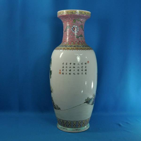 J13614 中国 乾隆年製 粉彩色絵唐草文人物図大花瓶 花生 【公式通販】