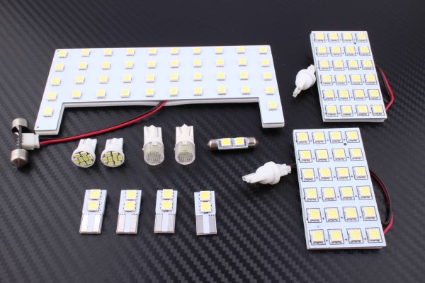 定番，格安 新型ハリアー60系 LEDルームランプセット 12点/320発 ホワイト(その他)｜売買されたオークション情報、yahooの商品情報をアーカイブ公開 - オークファン トヨタ用