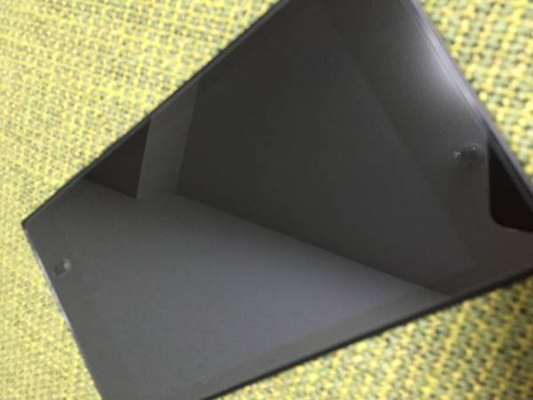☆超美品☆ASUS MeMO Pad 7 ME572C☆液晶ガラスフィルム付