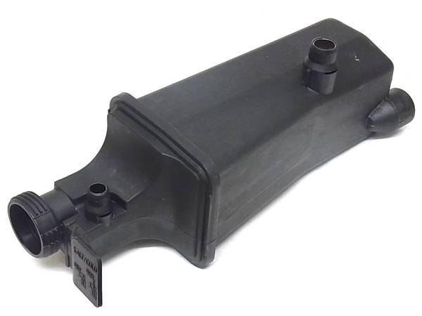 ラジエターサブタンク　BMW E46 X3 E83 X5 E53　17117573781