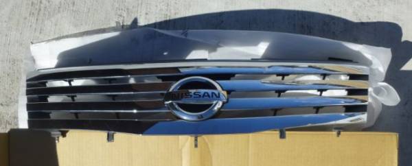 セレナ C25系 前期 ハイウェイスター フロントメッキグリル