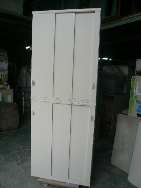 オカムラ/収納キャビネット/上下、３枚引戸/書庫/中古即決品/★