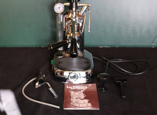 LA PAVONI プロフェッショナルとJolly エスプレッソマシンミルセット