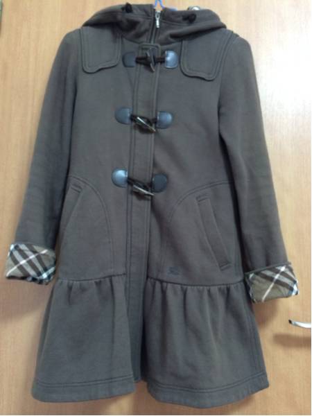 人気 完売 バーバリー ブルーレーベル ダッフル コート パーカー