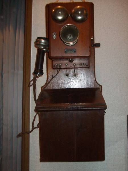 美品★壁掛け手回し電話★昭和６年　沖電気（株）製