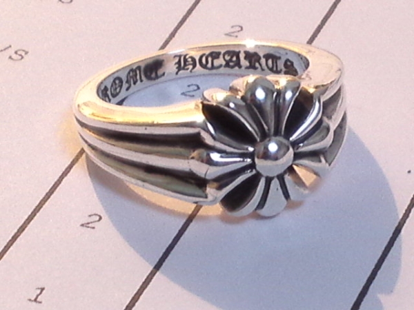 クロムハーツ 新作 カットアウトCHプラスリング 19号