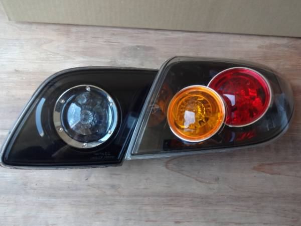 ＢＫ５Ｐ　アクセラ　右テールライトセット　27444 71