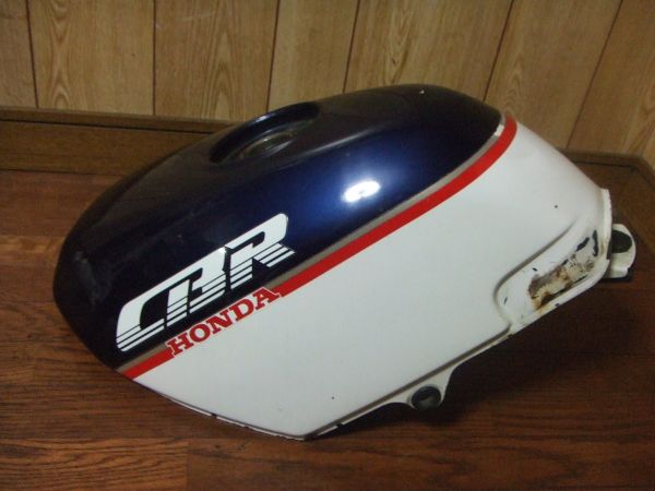 ホンダ　CBR250R　MC17　ヒューエルタンク