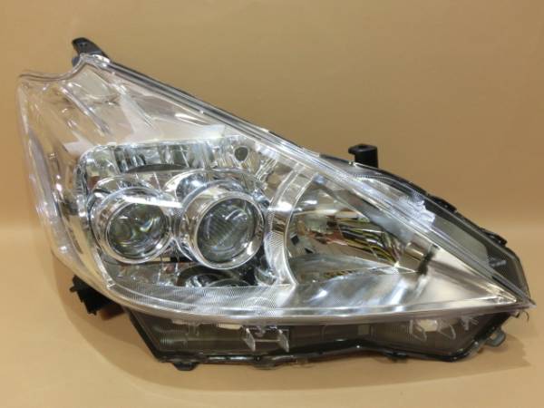 6497★ZVW40W/後期（プリウスアルファ）LED/右ヘッドライト