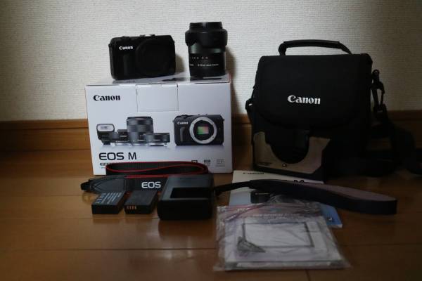 【中古美品】EOS M＋EF M 18-55＋付属品多数