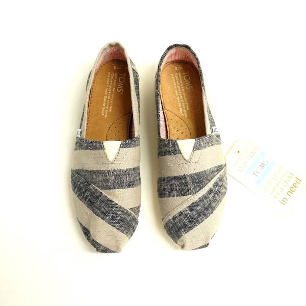 新品　TOMS トムス　スリッポン　レディース　22.0cm sp-be