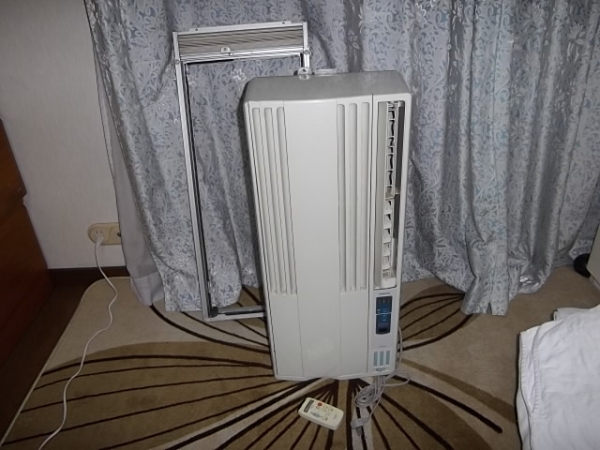 コロナ 窓用ウィンドエアコンCW-163 iR 千葉県より手渡し可(窓用 