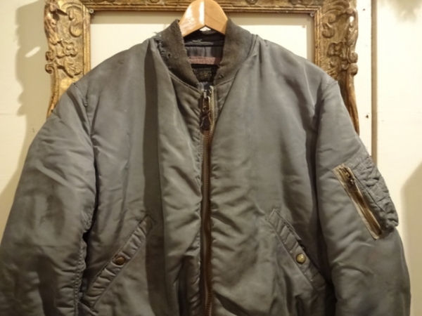 ビンテージma-1米軍実物50s60s黒金タグナム戦大戦alpha