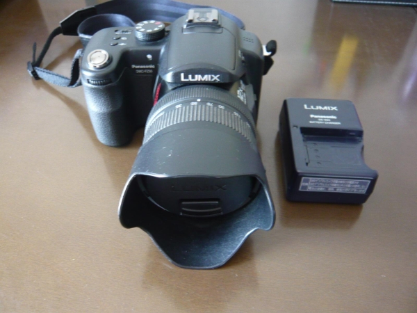 パナソニック（Panasonic）　【DMC-FZ30】　800万画素