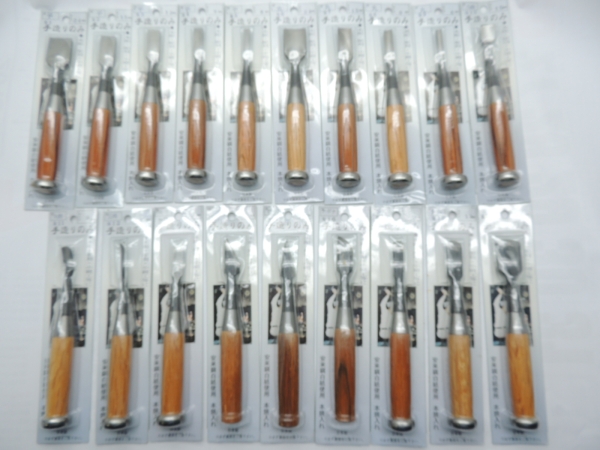 訳有新品未使用 手造りのみ安来鋼白紙１９種類１９本