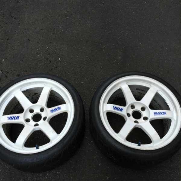 RAYS レイズ TE37 10.5J+15 18インチ 255⁄35R18 Federal RS-R(ラジアル