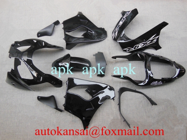 ZX9R　00－01　社外カウル-黒