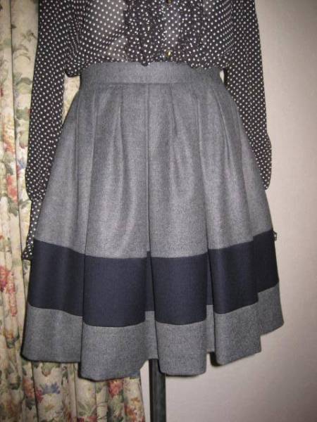 美品ロイスクレヨン◆スカート◆ＬｏｉｓＣＲＡＹＯＮグレー