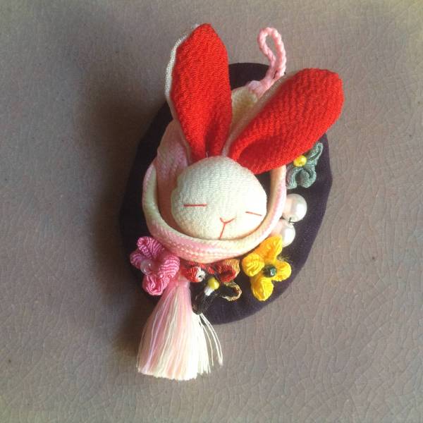 華うさぎブローチ 手作り 古布 和小物 和風 和装小物 着物 その他 売買されたオークション情報 Yahooの商品情報をアーカイブ公開 オークファン Aucfan Com