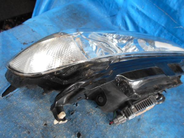 ★ 右ヘッドライト HID D年改 フォレスター TA-SG5
