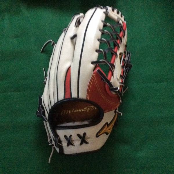 ミズノプロ 軟式用梶谷モデル