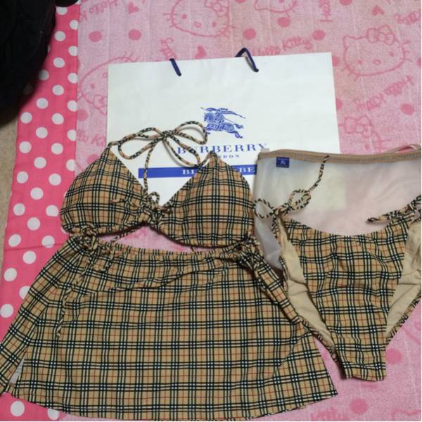 新品☆バーバリーブルレM☆ノバチェック水着☆3点セットと保存袋