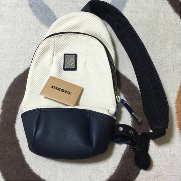 美品 ディーゼルショルダーバッグ