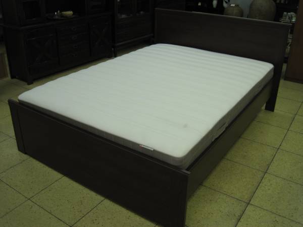 未使用/展示品 IKEA BRUSALI ダブルベッド/収納付 直接引取限定!