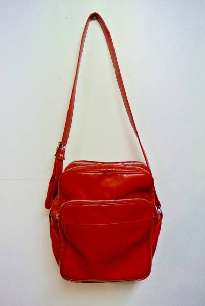 2025，100%新品 COMMEdesGARCONS コムデギャルソン ショルダーバッグ 赤(かばん、バッグ)｜売買されたオークション情報、yahooの商品情報をアーカイブ公開 - オークファン かばん、バッグ