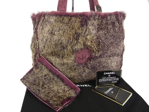 CHANELシャネルの秋冬可愛いファー付きトートバッグ シャネル ラビット 