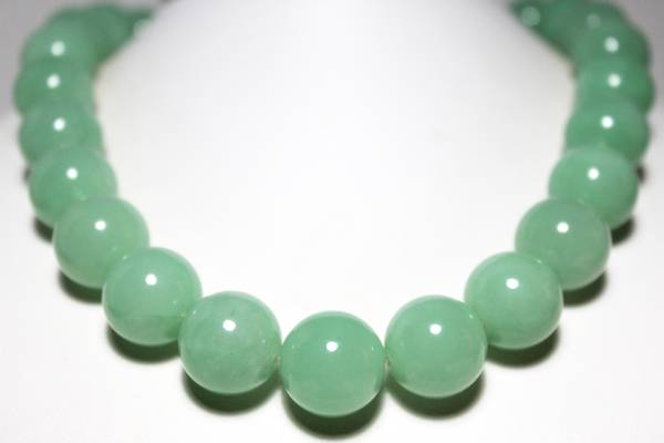 ☆超特大天然翡翠16mm玉ネックレス☆
