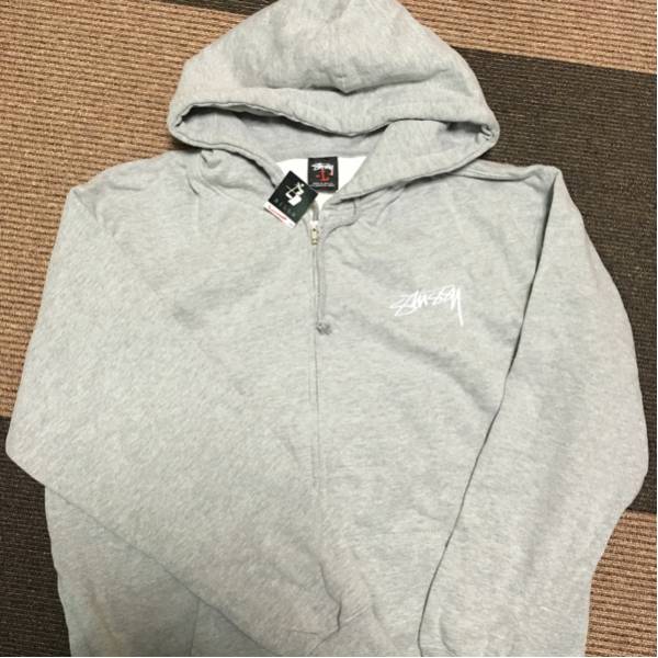 最終値下げ！ステューシーパーカー サイズL グレー 新品未使用！ 中古