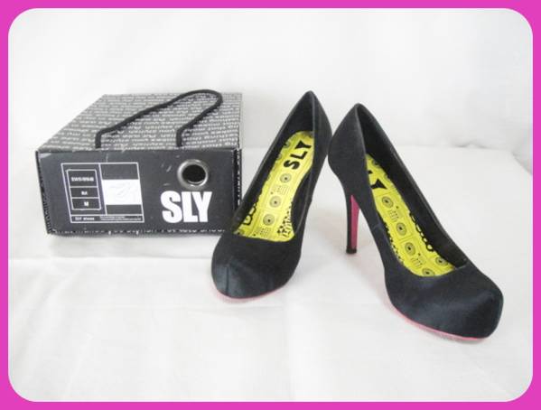 ●SLY(スライ) ピンクソール・ストームパンプス・黒Ｍ23～23.5㎝