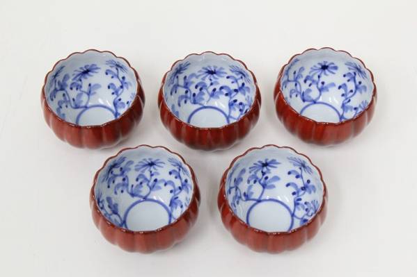 未使用品！有田焼名窯【源右衛門窯】朱泥菊形小付5客揃い/共箱 【公式