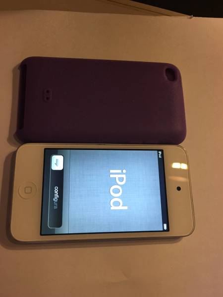 美品 】□iPod touch 第4世代 32GB ホワイト□ Apple iPod 【公式通販】