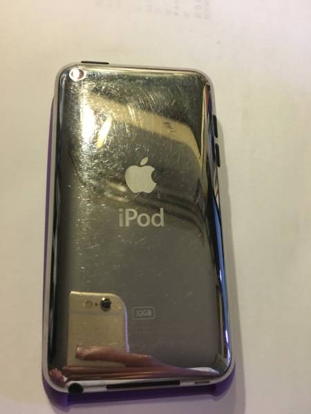美品 】□iPod touch 第4世代 32GB ホワイト□ Apple iPod 【公式通販】