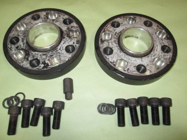 ポルシェ996・997・ケイマンアルミホイールスペーサ中古約26ｍｍ