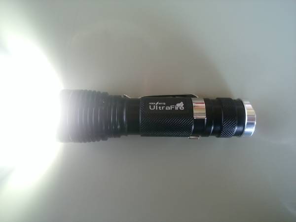 送250円~チビ黒、XM-L2搭載★爆光2500Lm★3点セット+α③