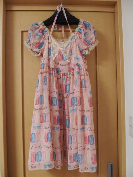 Emily Temple cuteの　マカロンプリントワンピース　ピンク Emily Temple Cute マカロンプリントOP ピンク Emily 【公式通販】