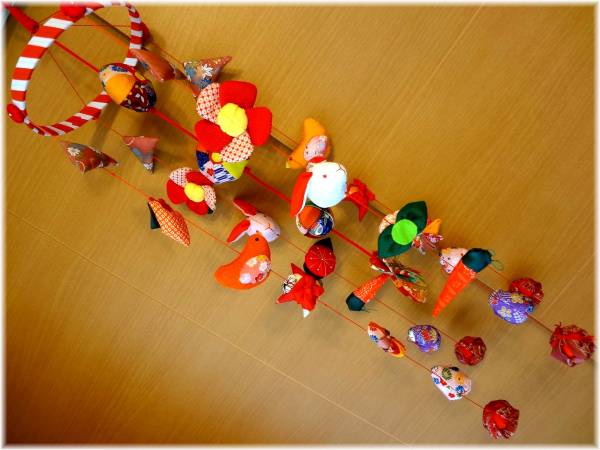 即決　ハンドメイド　全長80㎝　つるし飾り　ひな人形　③