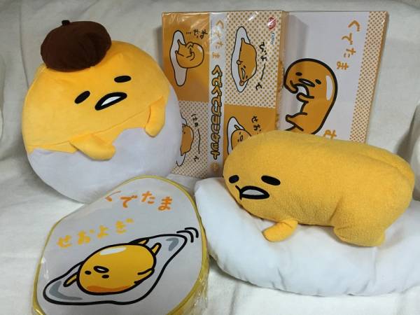 ぐでたまお楽しみセット　ぬいぐるみ　ポシェット　ブランケット_1