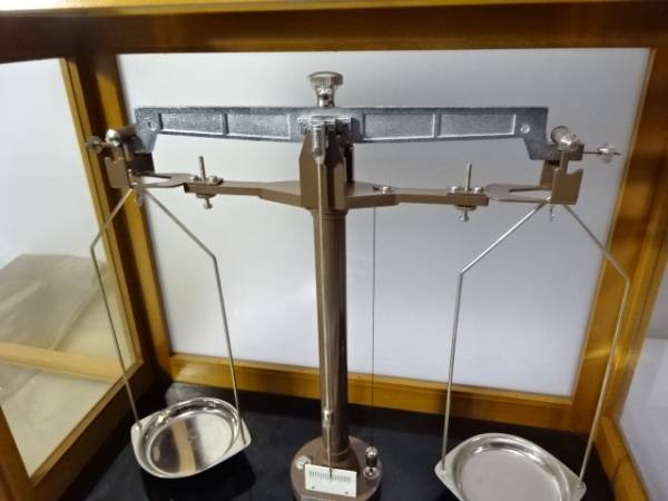 古い精密上皿天秤はかり村上衡器ハカリ昭和レトロ錘てんびんN82 【公式