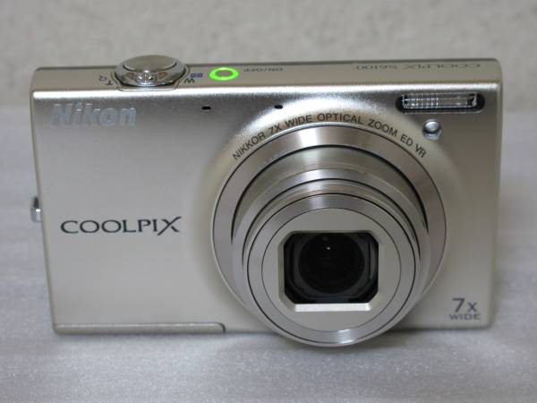 ☆Nikon ニコン COOLPIX S6100 シルバー 純正ケース付 限定SALE，100%新品