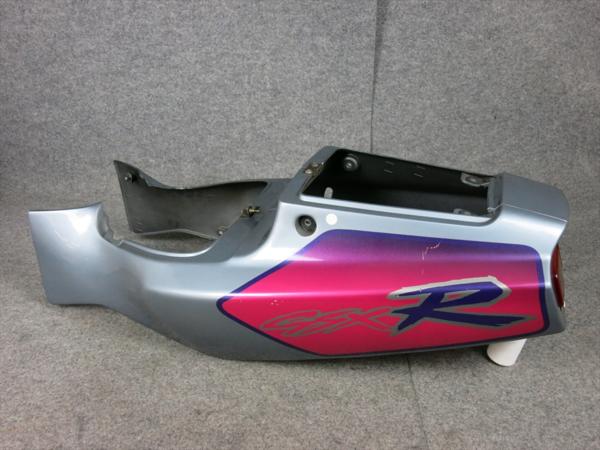 GSX-R400R GK76A リアシートテールカウルASSY 93年?_1