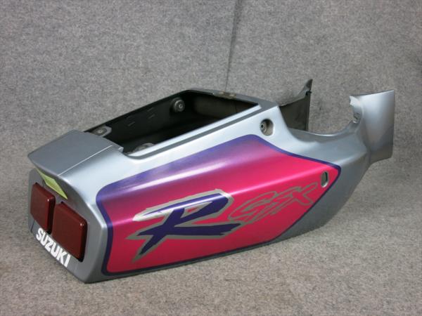 GSX-R400R GK76A リアシートテールカウルASSY 93年?_2